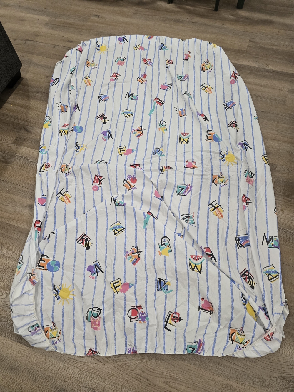 Vintage Crayola Twin/single Bed Fitted Bedsheet